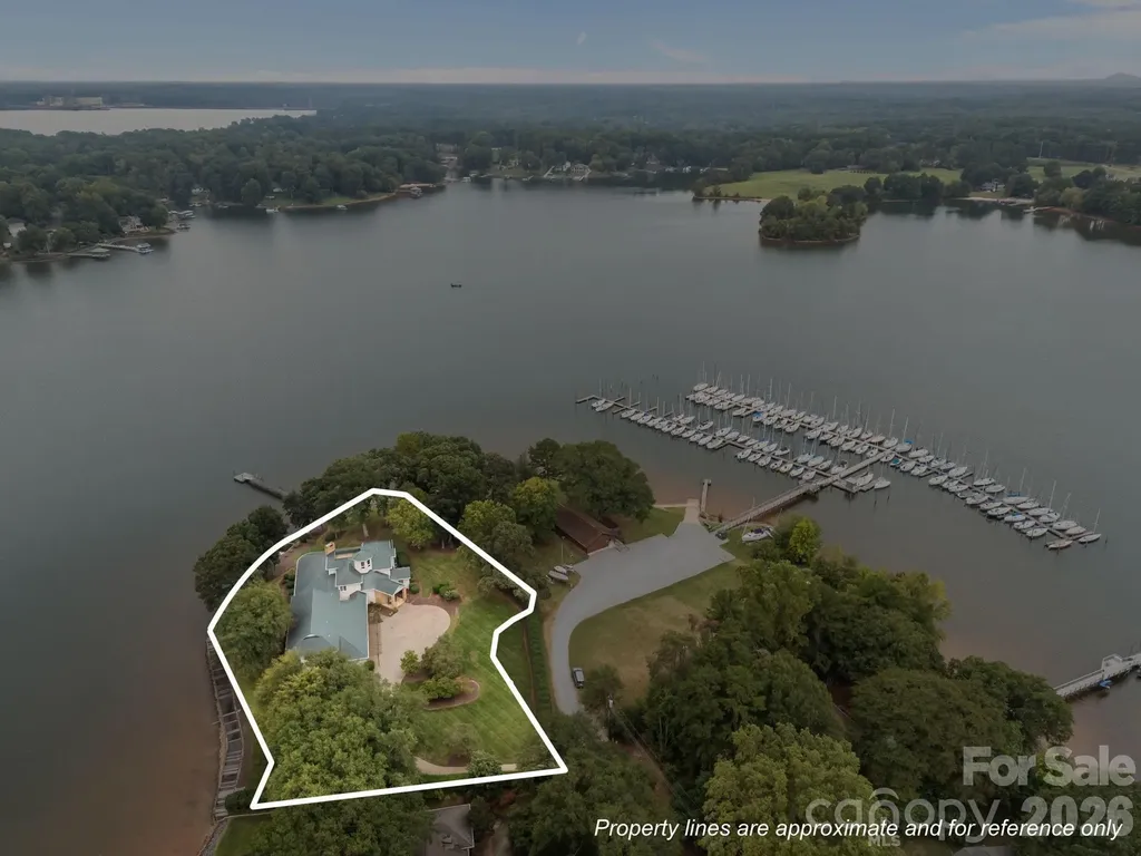 1890 Yacht Club Drive Denver NC 28037