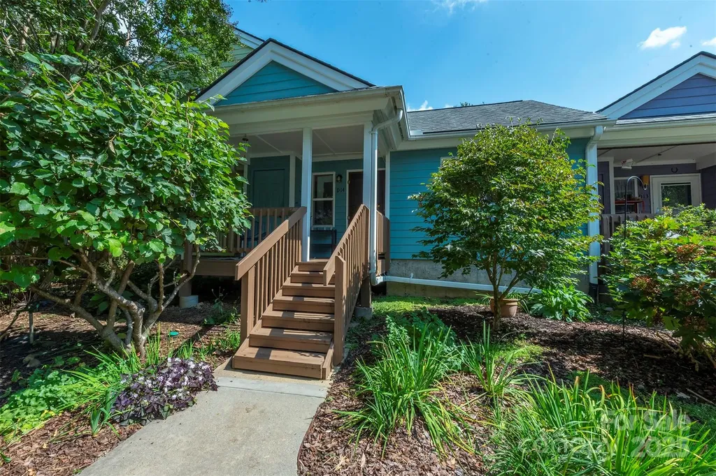 43 Vermont Court Asheville NC 28806