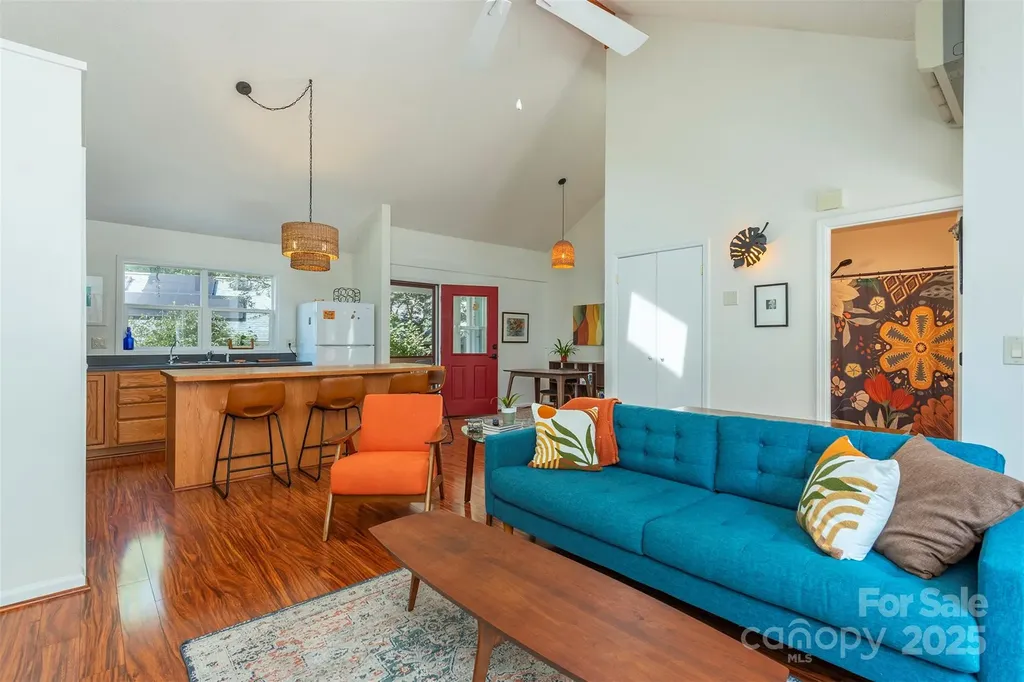 43 Vermont Court Asheville NC 28806