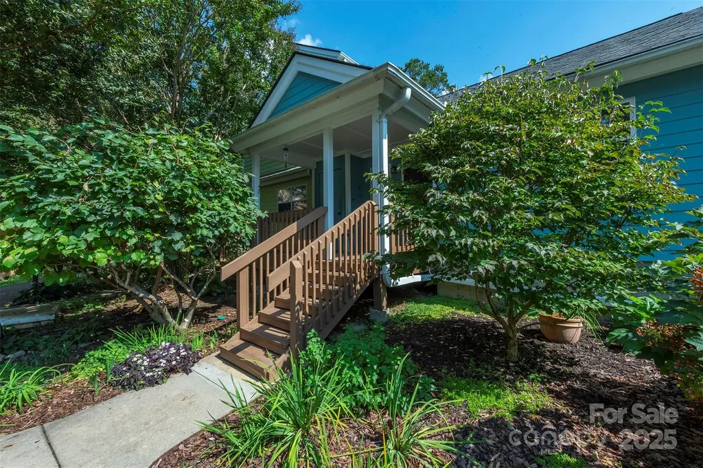 43 Vermont Court Asheville NC 28806