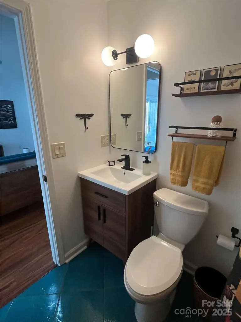 43 Vermont Court Asheville NC 28806