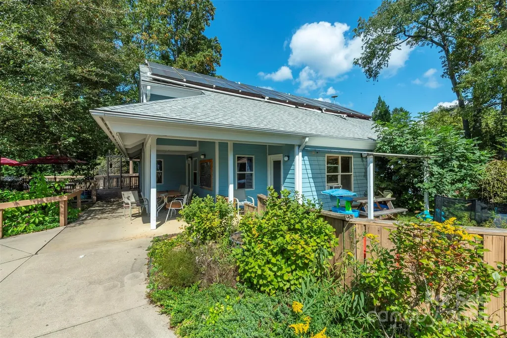 43 Vermont Court Asheville NC 28806