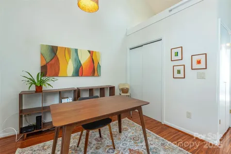 43 Vermont Court Asheville NC 28806