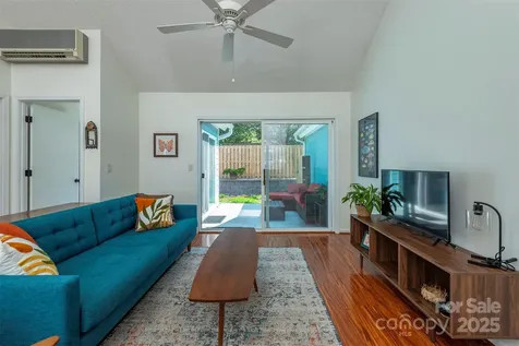 43 Vermont Court Asheville NC 28806