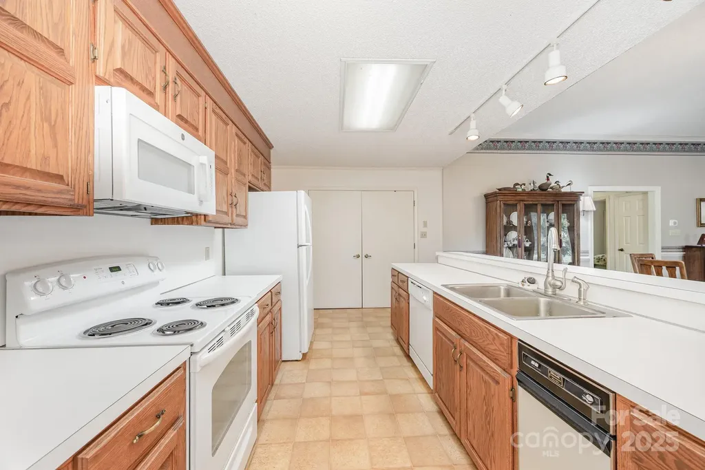 240 Partridge Run Salisbury NC 28147
