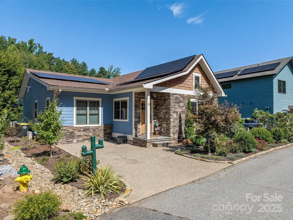 18 Destination Drive Asheville NC 28806