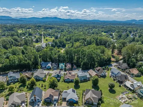18 Destination Drive Asheville NC 28806