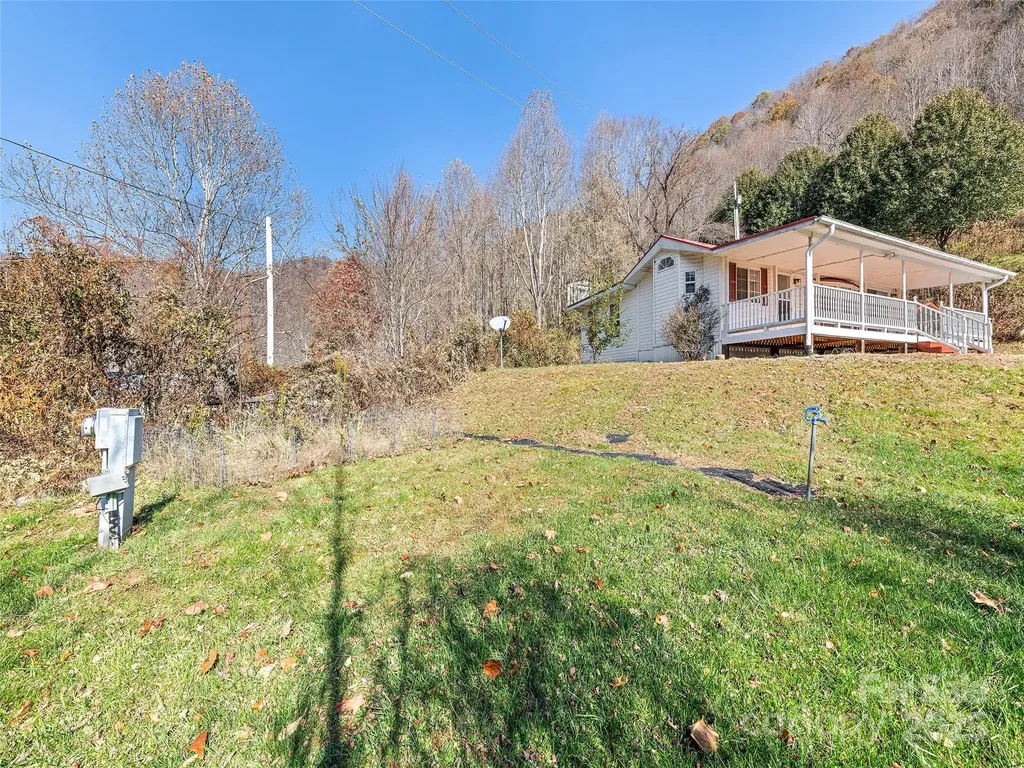 93 Merry Way Clyde NC 28721