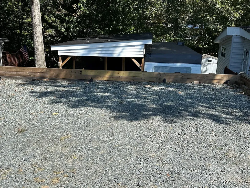 110 Meadowview Circle New London NC 28127