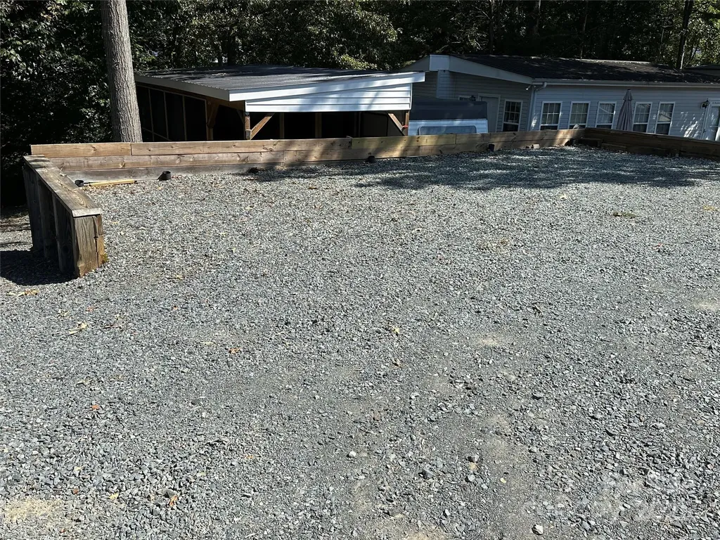 110 Meadowview Circle New London NC 28127