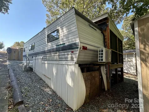 110 Meadowview Circle New London NC 28127