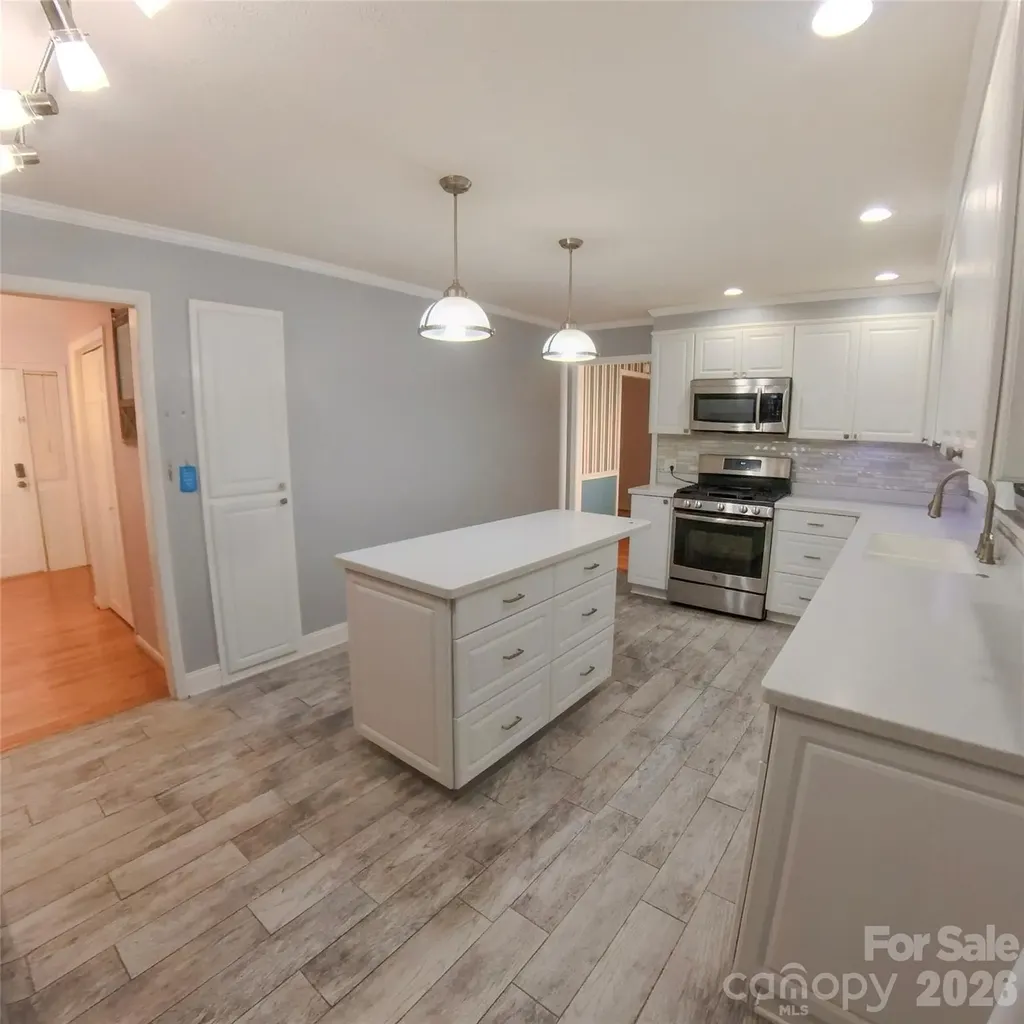 510 4th Avenue NE Conover NC 28613