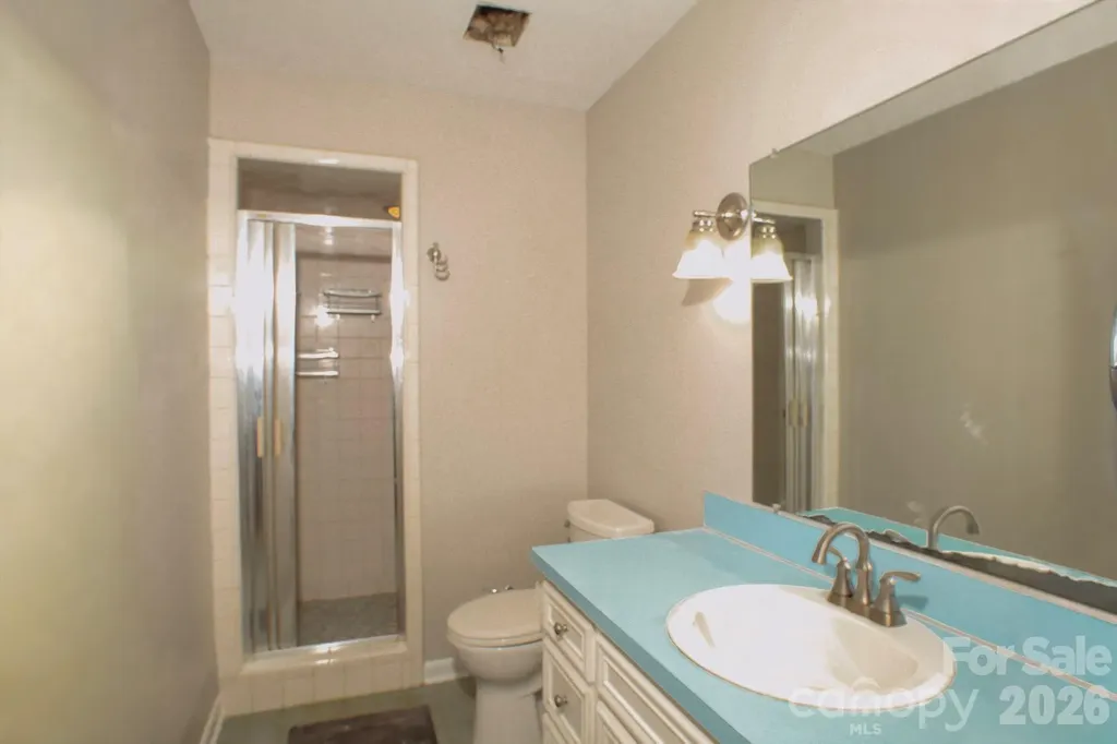 510 4th Avenue NE Conover NC 28613