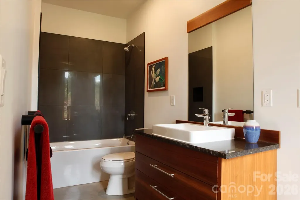 17 Fig Tree Lane Asheville NC 28803