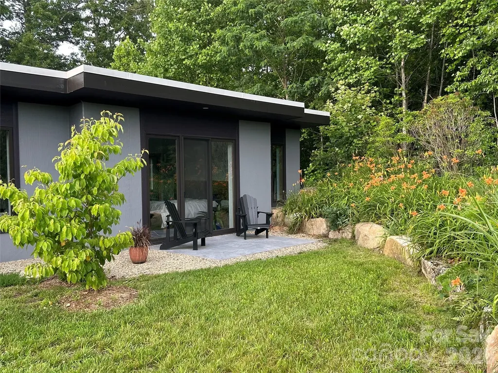 17 Fig Tree Lane Asheville NC 28803