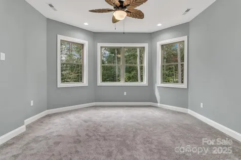 926 Settlers Trail Mars Hill NC 28754