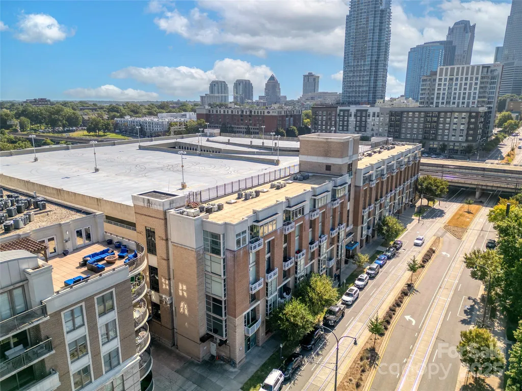 710 W Trade Street Charlotte NC 28202