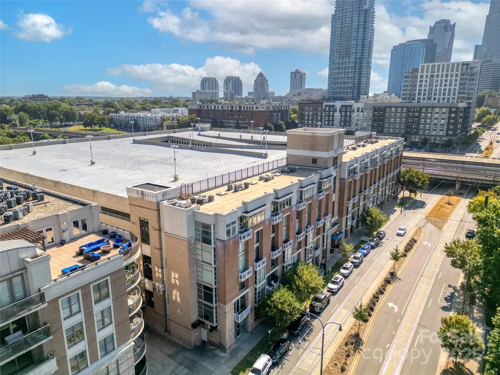 710 W Trade Street Charlotte NC 28202