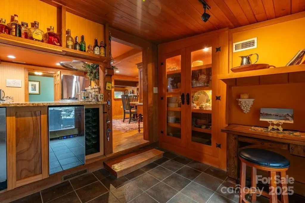 949/951 Watauga River Road Sugar Grove NC 28679