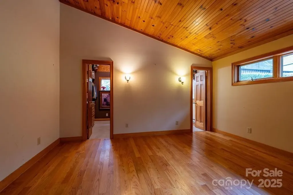 949/951 Watauga River Road Sugar Grove NC 28679