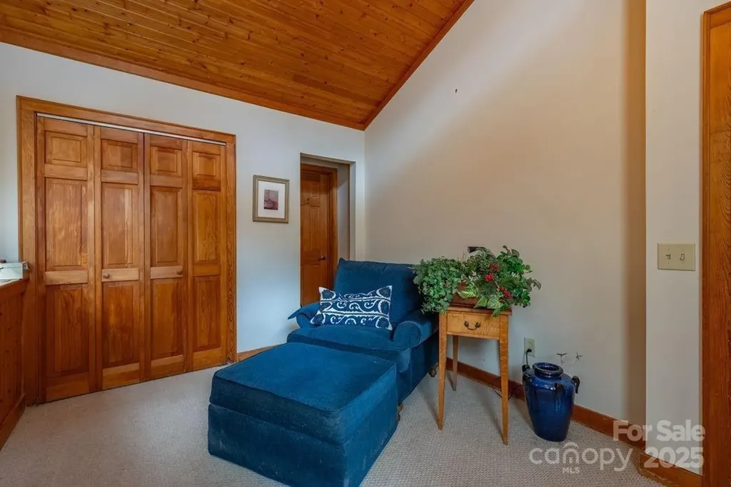 949/951 Watauga River Road Sugar Grove NC 28679