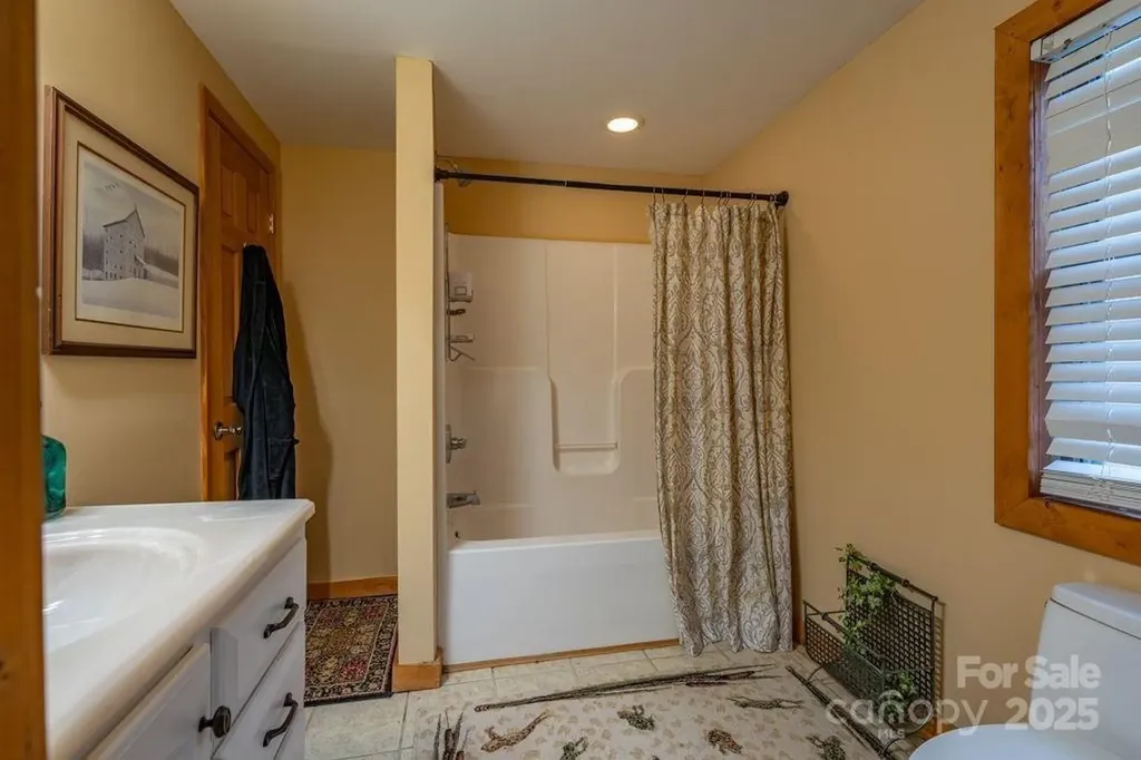 949/951 Watauga River Road Sugar Grove NC 28679