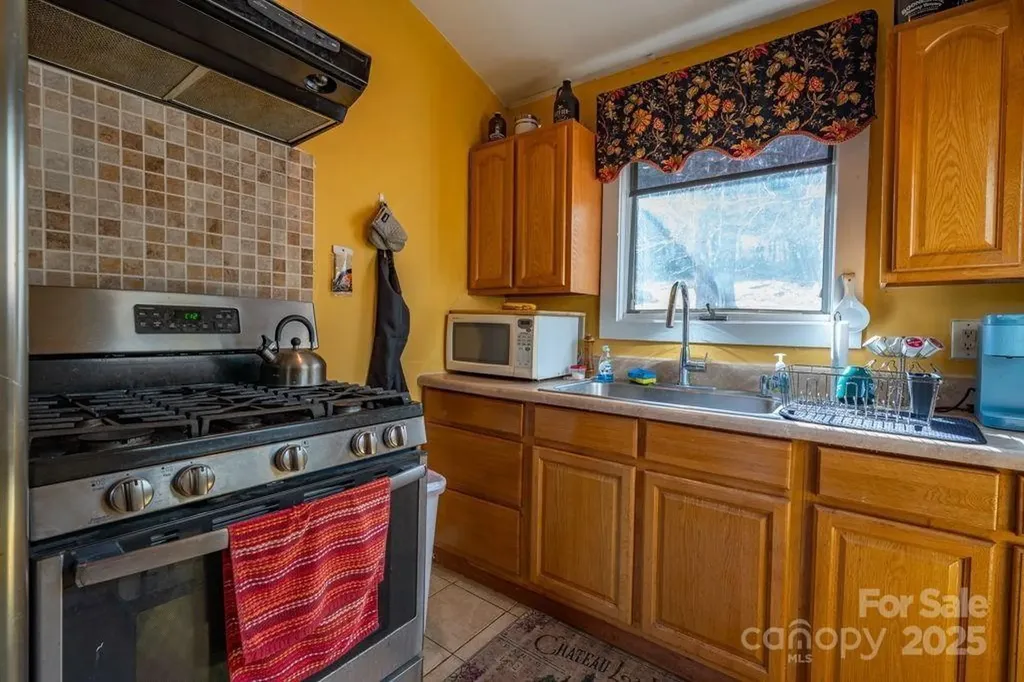 949/951 Watauga River Road Sugar Grove NC 28679