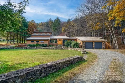949/951 Watauga River Road Sugar Grove NC 28679