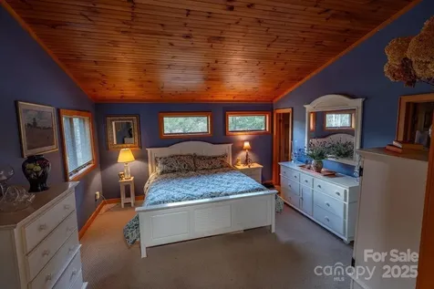 949/951 Watauga River Road Sugar Grove NC 28679