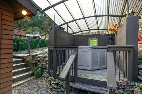 949/951 Watauga River Road Sugar Grove NC 28679