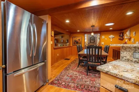 949/951 Watauga River Road Sugar Grove NC 28679