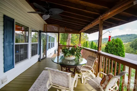 304 Golden Aster Road Swannanoa NC 28778
