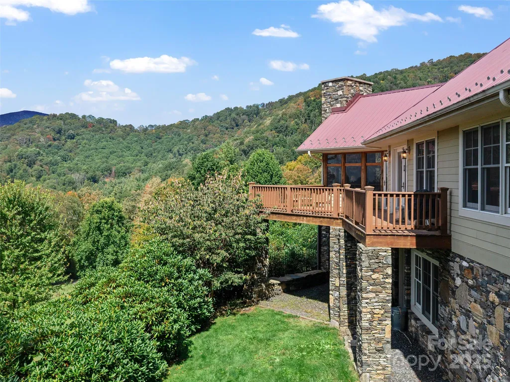 1992 Green Creek Road Bakersville NC 28705