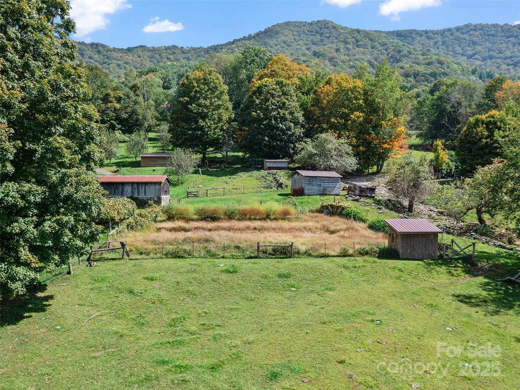 1992 Green Creek Road Bakersville NC 28705