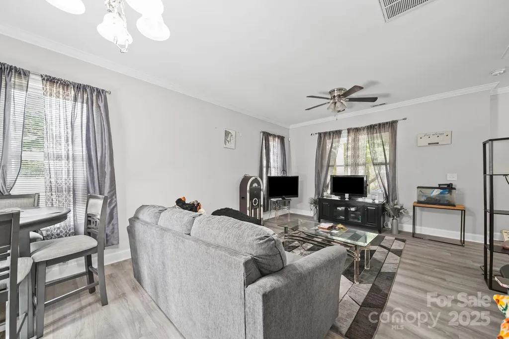 511 S Carolina Avenue Spencer NC 28159