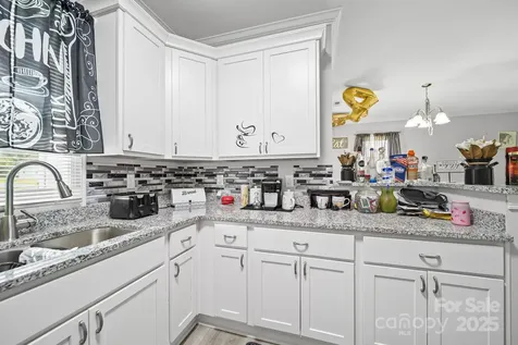 511 S Carolina Avenue Spencer NC 28159