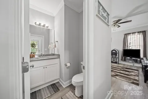 511 S Carolina Avenue Spencer NC 28159