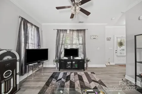 511 S Carolina Avenue Spencer NC 28159