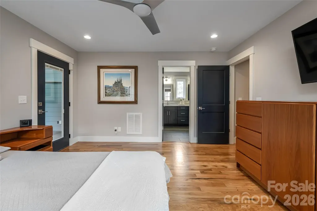 79 Culvern Street Asheville NC 28804