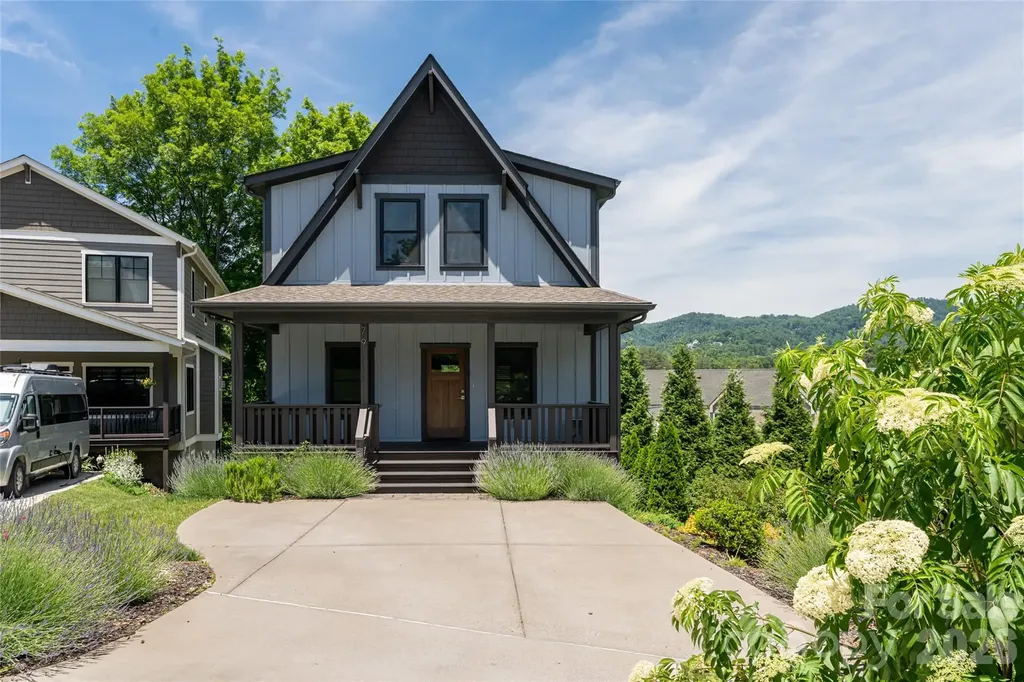 79 Culvern Street Asheville NC 28804