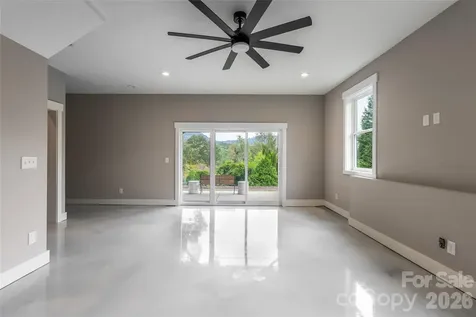 79 Culvern Street Asheville NC 28804