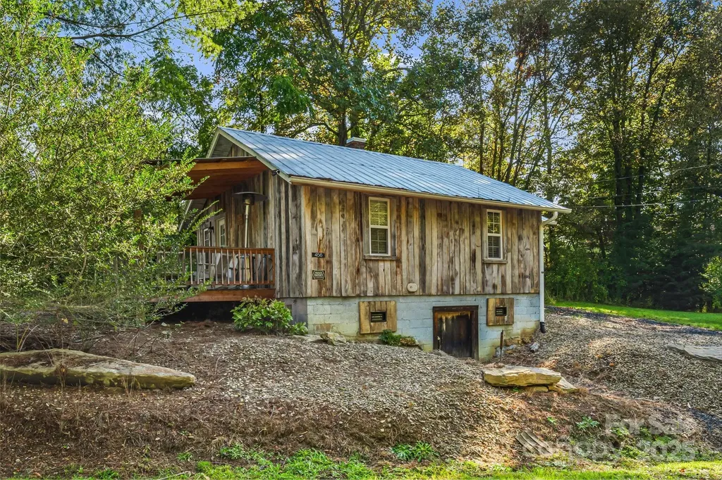 456 & 000 Maney Branch Road Burnsville NC 28714