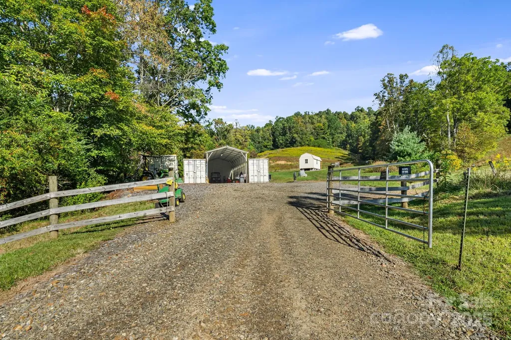 456 & 000 Maney Branch Road Burnsville NC 28714
