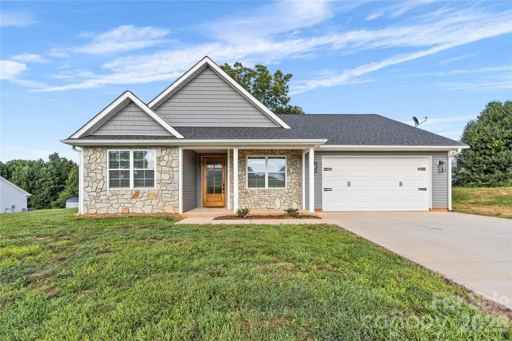 160 Tranquility Lane Harmony NC 28634
