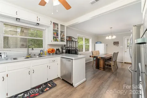 2885 Wright Avenue Salisbury NC 28147