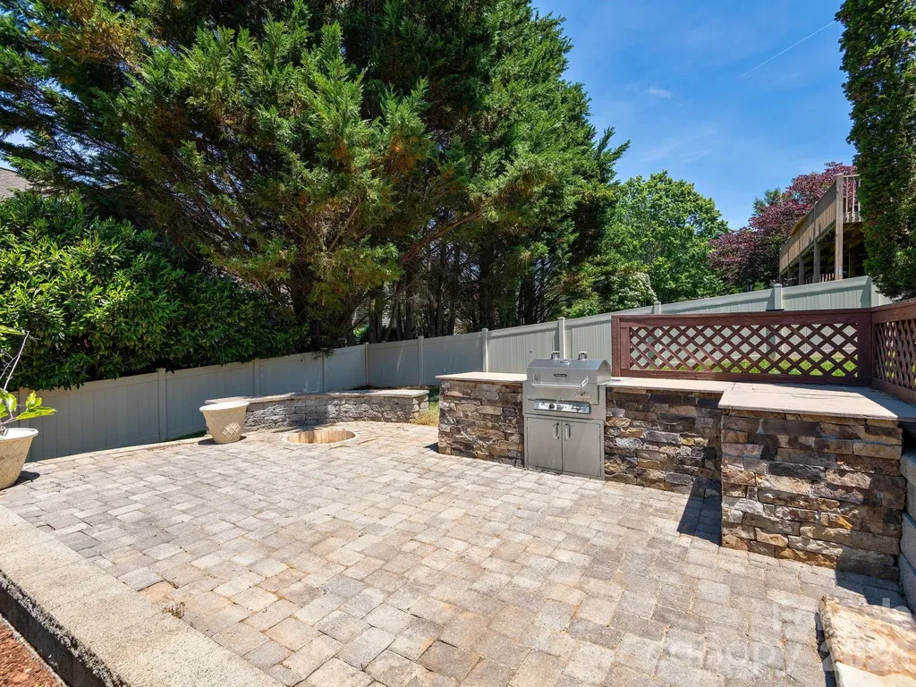 95 Driftstone Circle Arden NC 28704