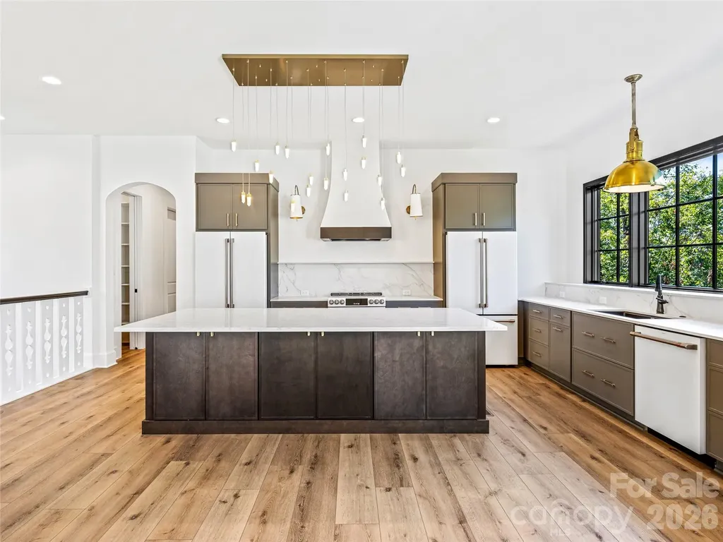 21 Evian Court Asheville NC 28804
