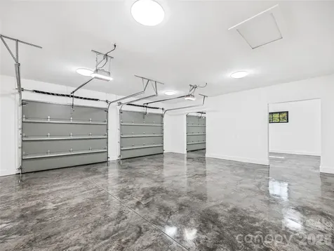 21 Evian Court Asheville NC 28804