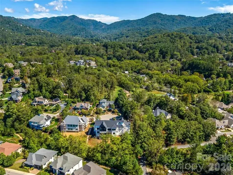21 Evian Court Asheville NC 28804