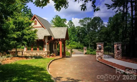 21 Evian Court Asheville NC 28804